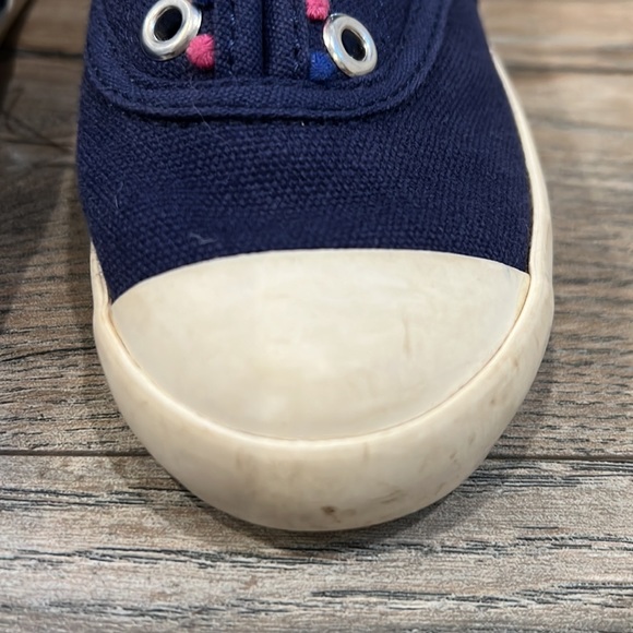Mini Boden Sneakers - Picture 3 of 6